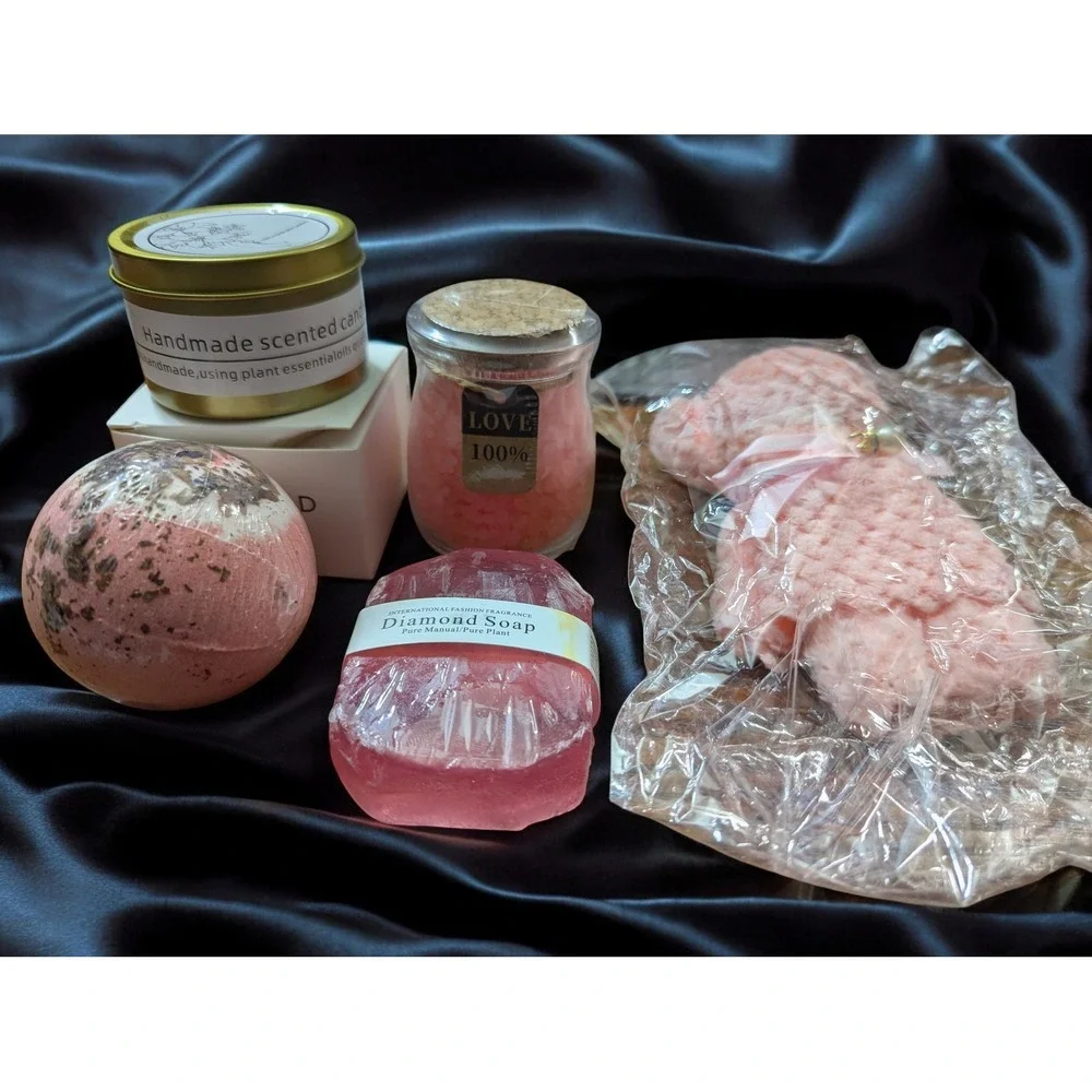 Gift Set Bath Bundle‎ Bomb Salts Soap Candle Teddy Bear Towel Rhinestone Pendant